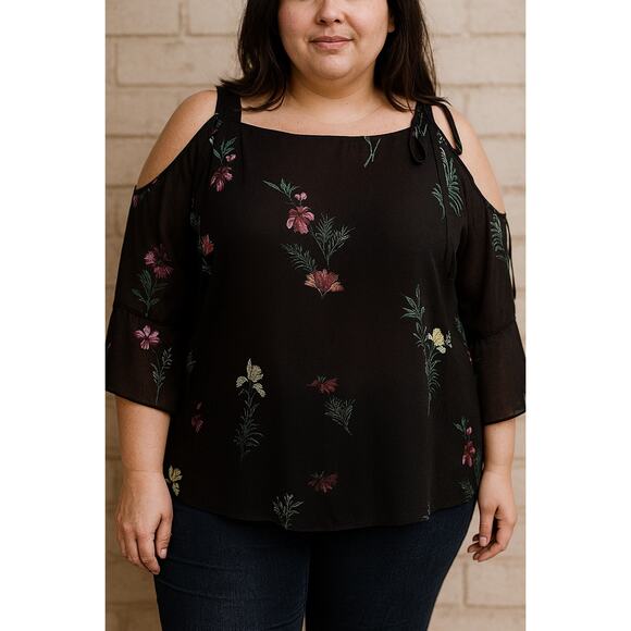 Vince Camuto Size XL Black Floral Cold Shoulder Cropped Flutter Sleeve Blouse - Picture 1 of 10